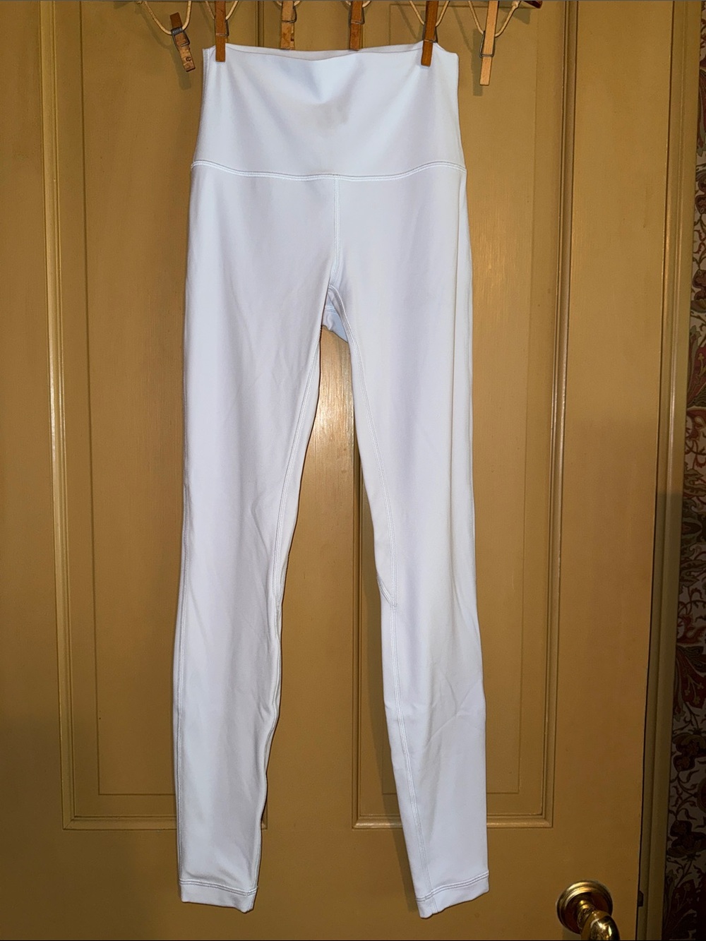 Lululemon Leggings- starch blue, size 4 LIKE NEW
